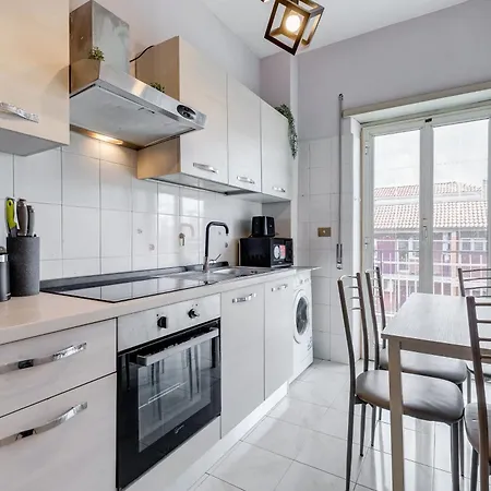 Apartment Near Metro A - Modern Boho Style Rome